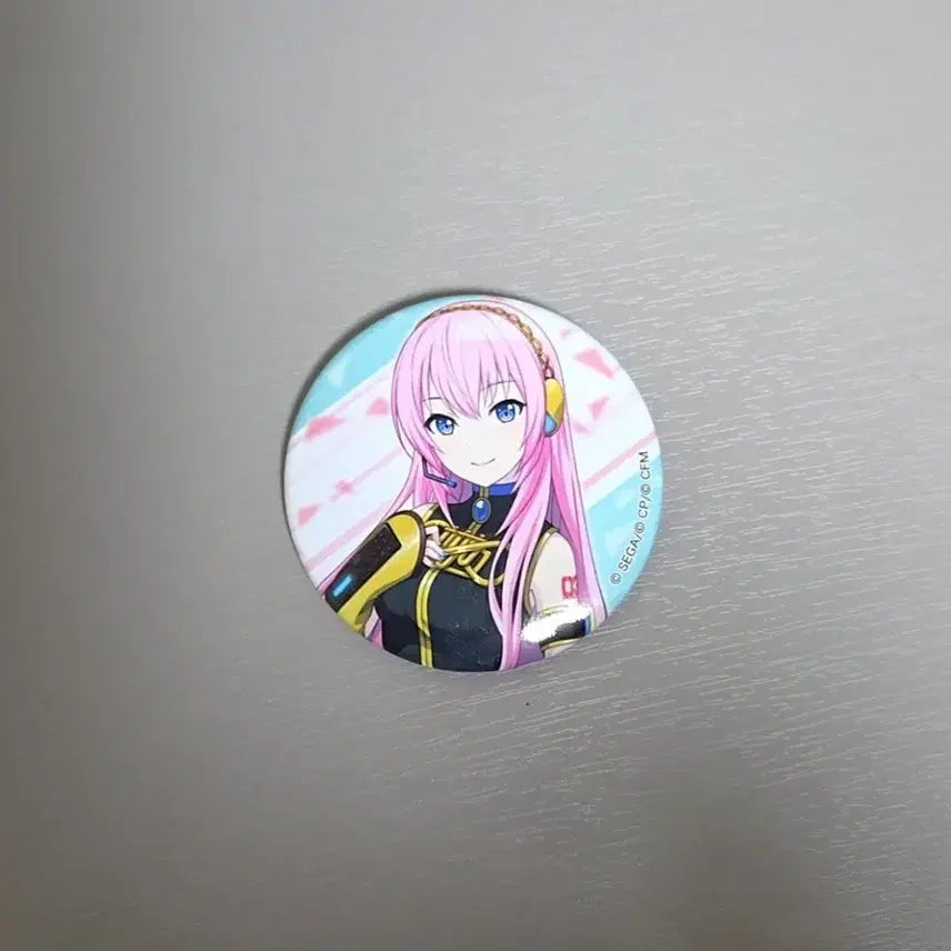 [BUNJANG] Vocaloid Megurine Luka Can Badge / 보컬로이드 메구리네 루카 캔뱃지