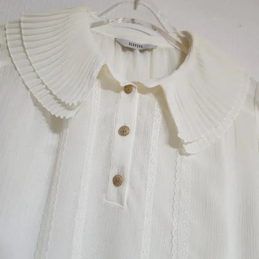 [BUNJANG] Blue Pepe 2021 Chiffon Pleated Blouse / 블루페페2021쉬폰 플리츠 블라우스66러블리