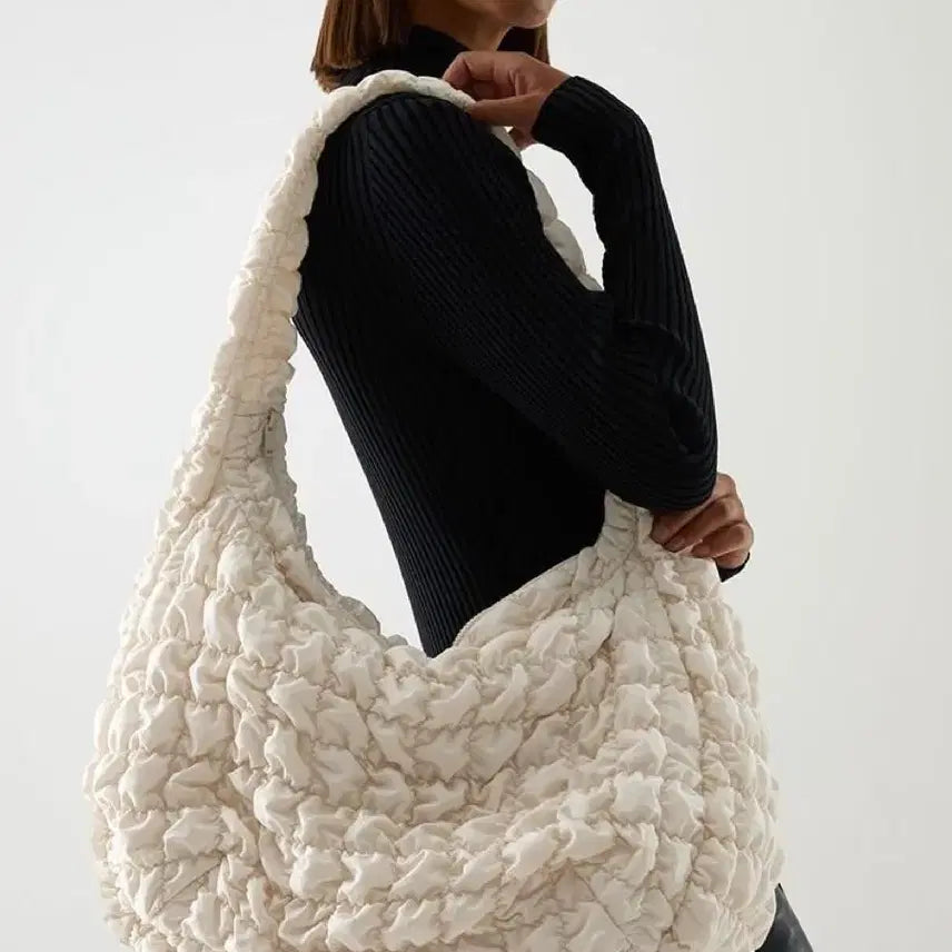 [BUNJANG] COS Quilted Oversized Shoulder Bag Ivory / cos 코스 구름백 퀼티드 오버사이즈 숄더백 아이보리