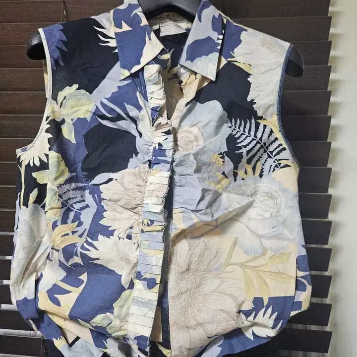 [BUNJANG] Salvatore Ferragamo Flower Blouse / 살바토레 페라가모 플라워  블라우스