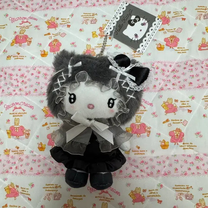[BUNJANG] Sanrio Hello Kitty Fuwa Fuwa Cape Mini Pouch Mascot / 헬로키티 후와후와 케이프 미니 파우치 마스코트