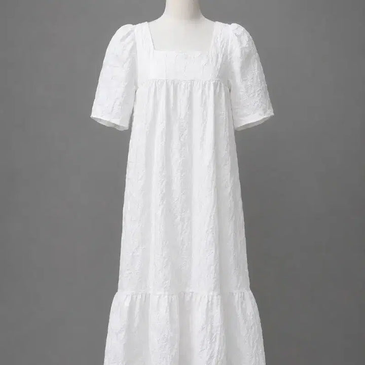 [BUNJANG] Embossed Square Puff Sleeve Long Dress / 엠보 스퀘어 퍼프소매 롱 원피스