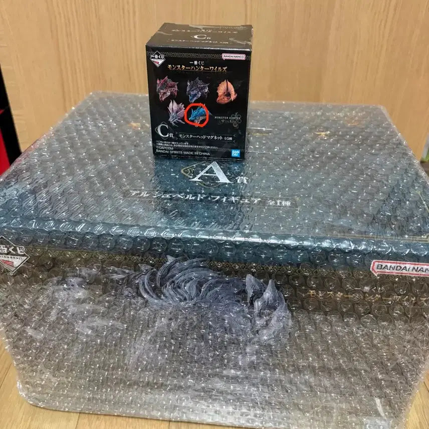 [BUNJANG] Ichiban Kuji Monster Hunter Wilds A Prize Alusbeludo Figure + C Prize Magnet Set (Sealed) / (미개봉) 제일복권 몬스터헌터 몬헌 와일즈 A상 알슈베르도+C상 마그넷