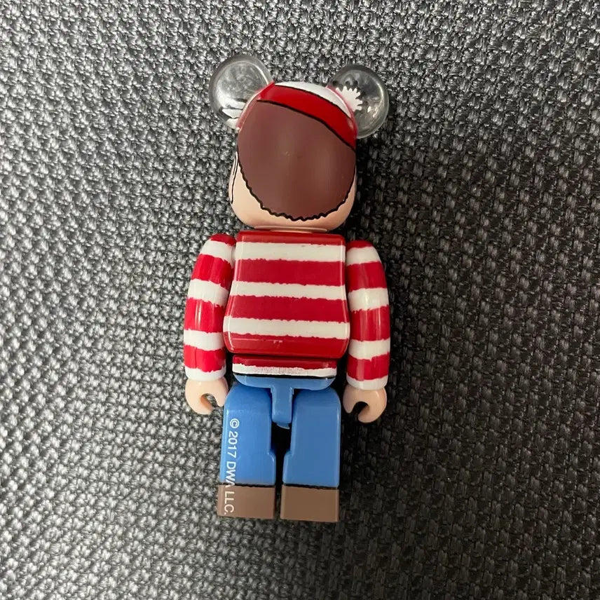 [BUNJANG] Bearbrick 35th Series Pattern Wally Unsealed / 베어브릭 35탄 패턴 월리 개봉 (카드X)