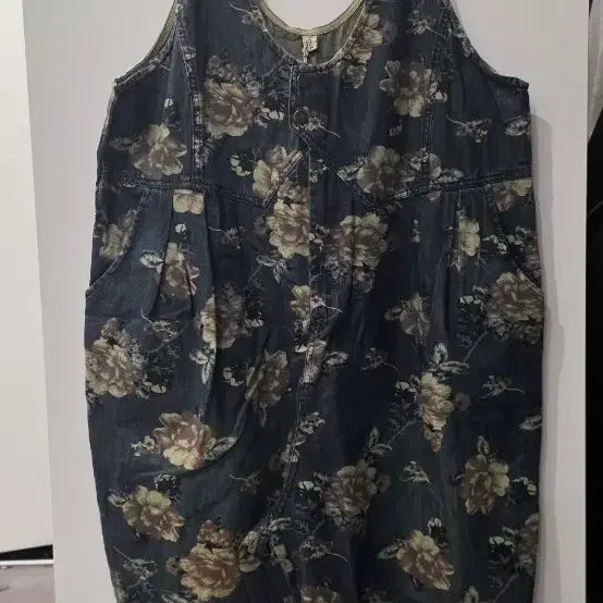 [BUNJANG] Flower Pattern Denim Overalls / 플라워 데님 멜빵 바지