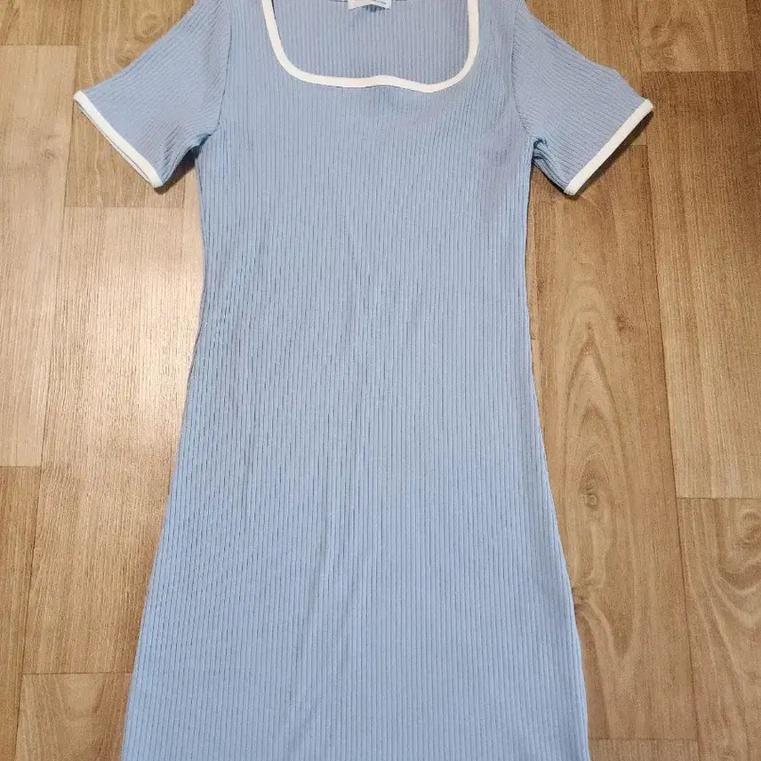 [BUNJANG] Square Neck Short Sleeve Mini Dress Sky Blue / 스퀘어넥 반팔 미니 원피스 하늘색