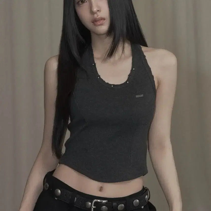 [BUNJANG] Damage Stud Halter Top / 카키포인트 Damage Stud Halter Top 데미지 스터드 홀터탑