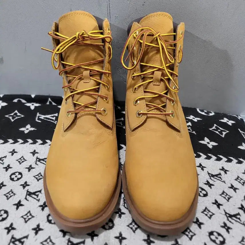 [BUNJANG] Timberland 6-Inch Premium Work Boots (US 11 / 290mm) / 덩품 팀버랜드 6인치 프리미엄 워커부츠