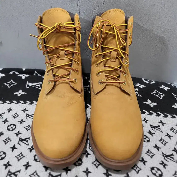 [BUNJANG] Timberland 6-Inch Premium Work Boots (US 11 / 290mm) / 덩품 팀버랜드 6인치 프리미엄 워커부츠