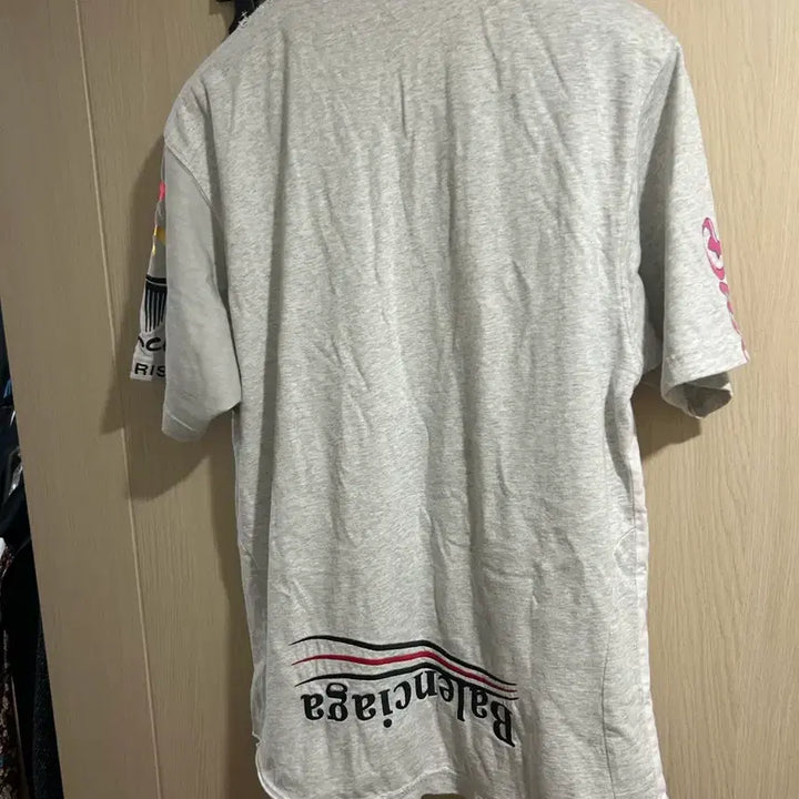 [BUNJANG] Balenciaga Upside Down Short Sleeve T-Shirt White / 발렌시아가 업사이드다운 반팔 티셔츠 화이트