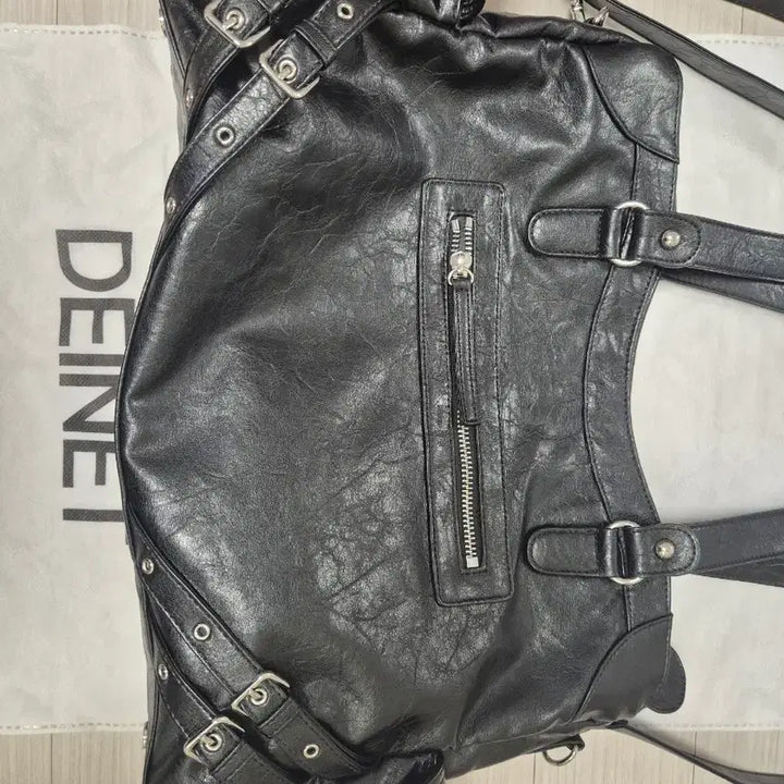 [BUNJANG] DEINET Stud Pocket Big Bag Black / DEINET 다이닛 스터드 포 켓 빅백 블랙(더스트백,끈 o 풀세트)