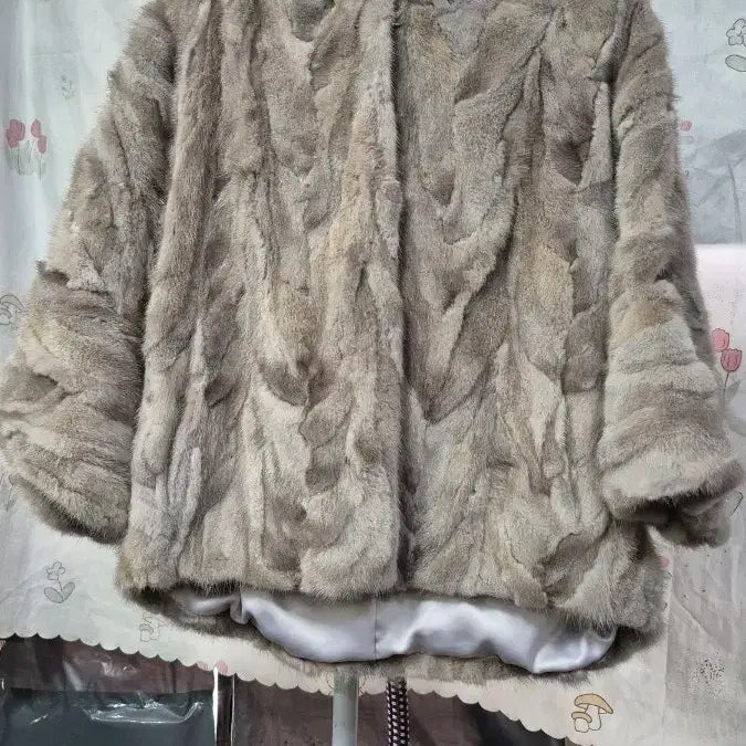 [BUNJANG] EURO 100% Mink Hooded Short Coat / 유로  EURO   2022년     밍크  100% 후드   숏  코트