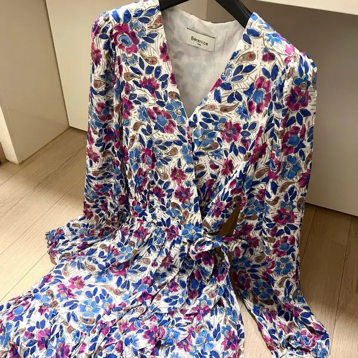 [BUNJANG] Berenice Flower Frill Wrap Dress Viscose / 22년 베르니스 Berenice 플라워 프릴 랩원피스 인견휴양지휴가룩쉬폰