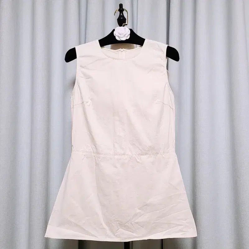 [BUNJANG] BLOSSOM Cotton 100% Sleeveless Blouse / BLOSSOM 블로썸 코튼100 민소매 블라우스