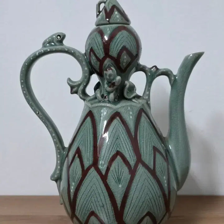 [BUNJANG] Master An Chang-bok Celadon Chin-sa Dragon and Lotus Pattern Ewer / 해동 안창복 도예 명장의 청자진사동화연화문주전자
