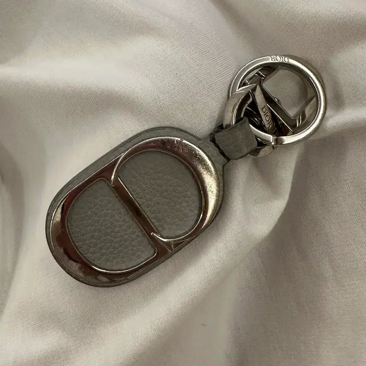 [BUNJANG] Dior CD Leather Keyring Gray / 디올 CD 레더 키링 그레이