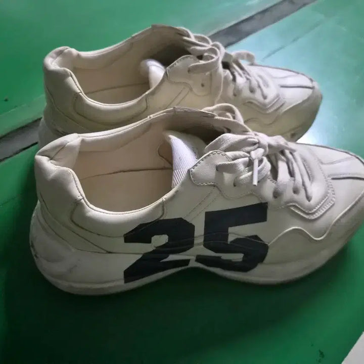 [BUNJANG] Gucci Rhyton Sneakers / 구찌 라이톤 260