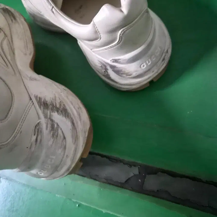 [BUNJANG] Gucci Rhyton Sneakers / 구찌 라이톤 260