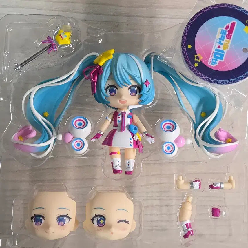 [BUNJANG] Hatsune Miku Magical Mirai 10th Anniversary Nendoroid Figure / 하츠네 미쿠 매지컬 미라이 마지미라 10주년 넨도로이드 넨도 2139