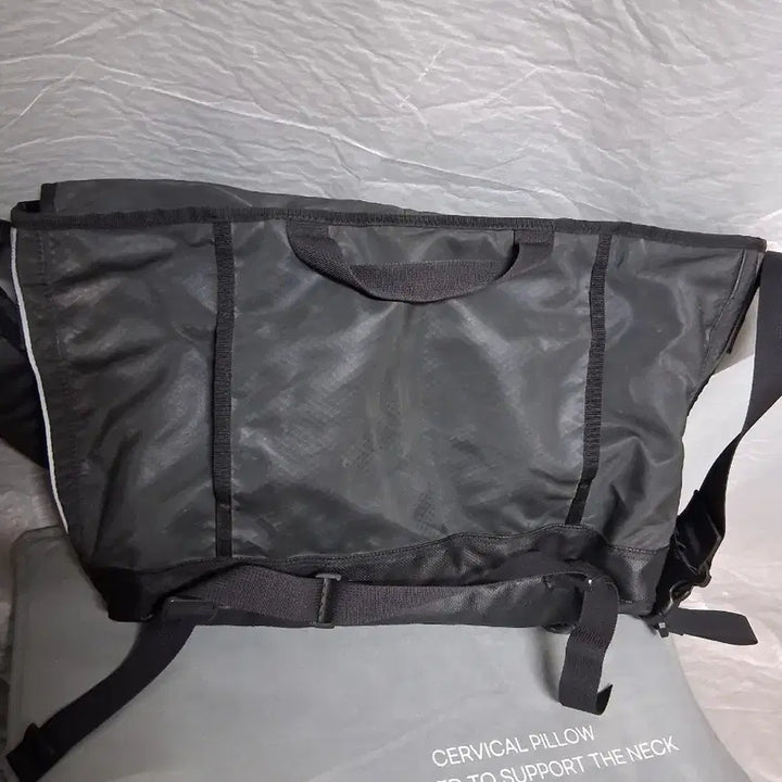 [BUNJANG] Yoshida Photo Messenger Crossbody Bag / 요시다포토   메신저크로스백
