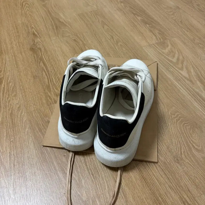 [BUNJANG] Alexander McQueen Oversized Sole Sneakers White / 알렉산더맥퀸 오버솔 스니커즈 화이트