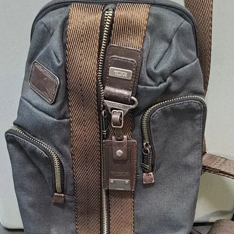 [BUNJANG] TUMI Sling Bag Crossbody / TUMI  슬링백 크로스백