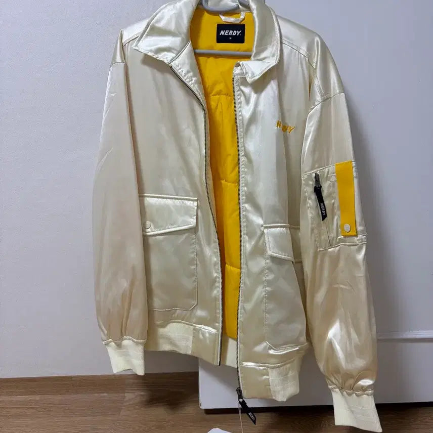 [BUNJANG] NERDY NY Track Jacket Cream / 널디 NY 트랙 자켓 크림