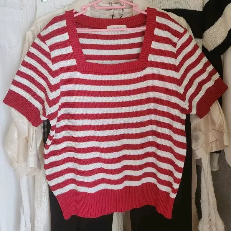 [BUNJANG] Red &amp; White Stripe Square Neck Short Sleeve Knit Top / 90레드&amp;화이트스트라이프스퀘어넥 여름반팔 니트