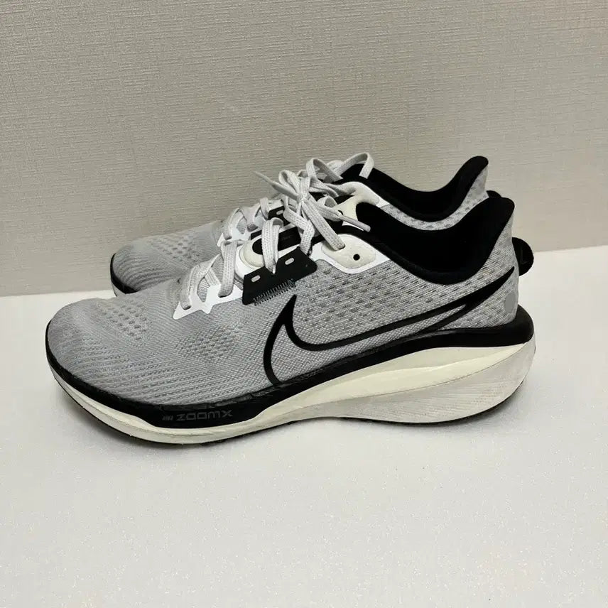 [BUNJANG] Nike Zoom Vomero 17 Running Shoes 275mm / 상태최상 24년 나이키 줌 보메로 17 런닝화 275mm