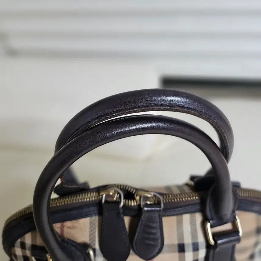 [BUNJANG] Burberry Check Mini Dome Tote Bag / 버버리 체크 미니 돔 토트백