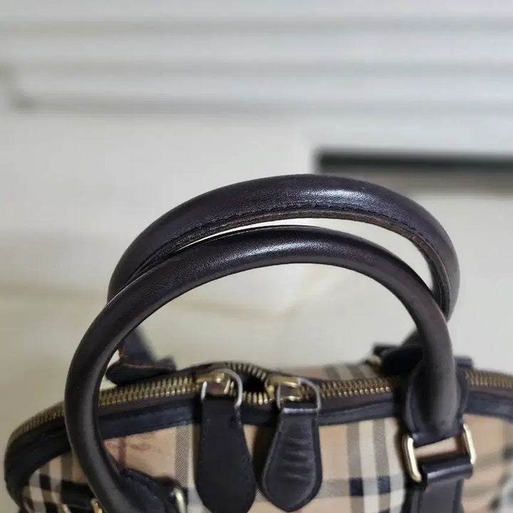 [BUNJANG] Burberry Check Mini Dome Tote Bag / 버버리 체크 미니 돔 토트백