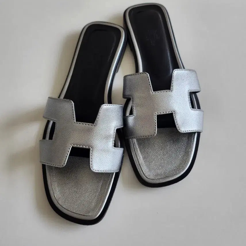 [BUNJANG] Hermès Oran Sandals Silver / 에르메스 오란 샌들 실버