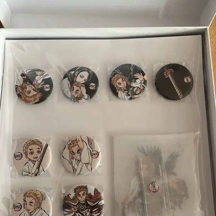 [BUNJANG] Demon Slayer: Mugen Train "Silver Screen Artbook" Deluxe Edition / 귀멸의칼날 렌고쿠 무한열차 은막화집 호화판