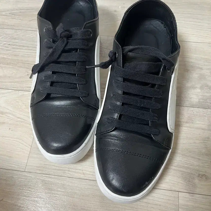 [BUNJANG] Chanel CC Platform Sneakers Black White Size 38 / 네고사절샤넬 CC 플랫폼 스니커즈 블랙 화이트 38 (245) 정품