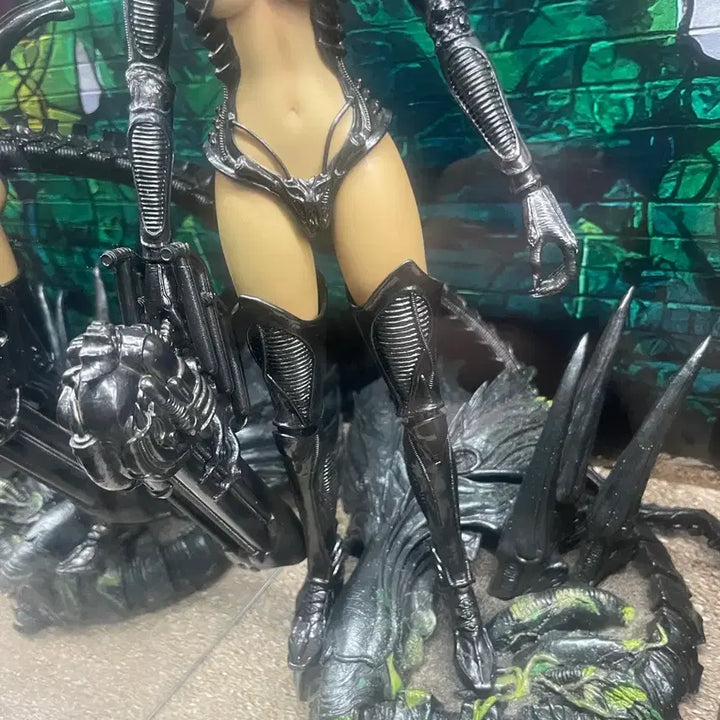 [BUNJANG] Hot Toys Alien Girl Figure / 핫토이 에일리언걸 (최종가격)