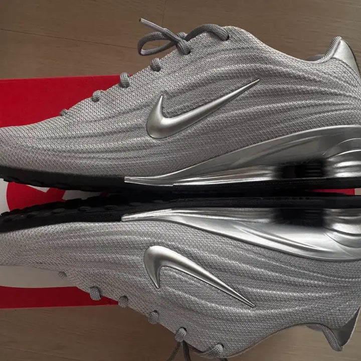 [BUNJANG] Nike Shox Z Silver Sneakers / 나이키 샥스z 실버