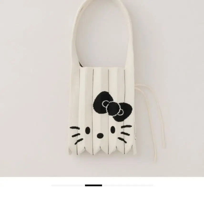 [BUNJANG] Joseph &amp; Stacey Knit Bag Small Hello Kitty Vanilla / 조셉앤스테이시 니트백 스몰 헬로키티 바닐라 새상품