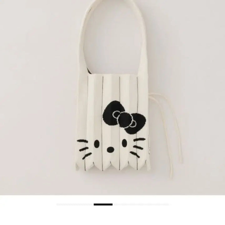 [BUNJANG] Joseph &amp; Stacey Knit Bag Small Hello Kitty Vanilla / 조셉앤스테이시 니트백 스몰 헬로키티 바닐라 새상품