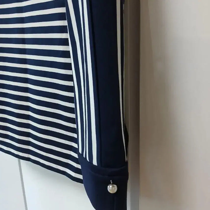 [BUNJANG] Essential White Navy Stripe Long Sleeve T-Shirt / 에센셜 화이트 네이비 스트라이프 긴팔티