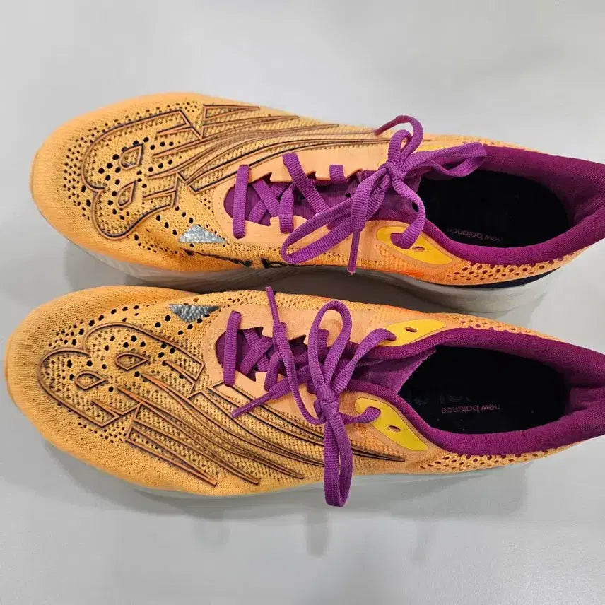 [BUNJANG] New Balance FuelCell SC Elite V2 Running Shoes Size 260 / 뉴발란스 퓨어셀 SC엘리트 V2 260사이즈