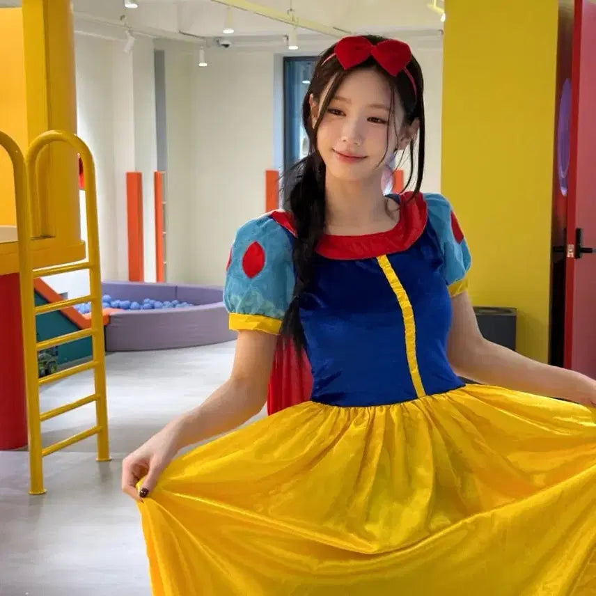 [BUNJANG] Snow White Princess Costume Rental / 졸업사진대여 백설공주 드레스 코스튬 의상대여 졸업사진코스프레 공주코스프레