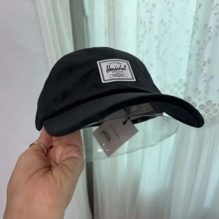 [BUNJANG] Herschel Sylas Classic Black Velvet Denim Baseball Cap / 새상품) Herschel 허쉘 사일러스 클래식 블랙 벨벳 데님 볼캡 허쉘