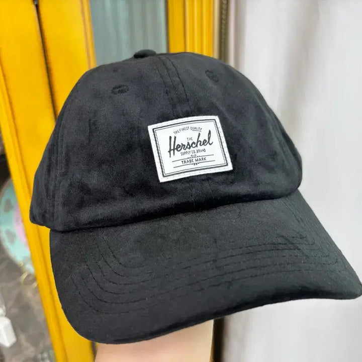 [BUNJANG] Herschel Sylas Classic Black Velvet Denim Baseball Cap / 새상품) Herschel 허쉘 사일러스 클래식 블랙 벨벳 데님 볼캡 허쉘