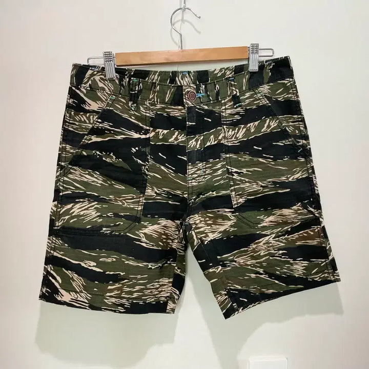 [BUNJANG] ZERO Tiger Camo Short Pants / 제로 타이거카모 숏팬츠