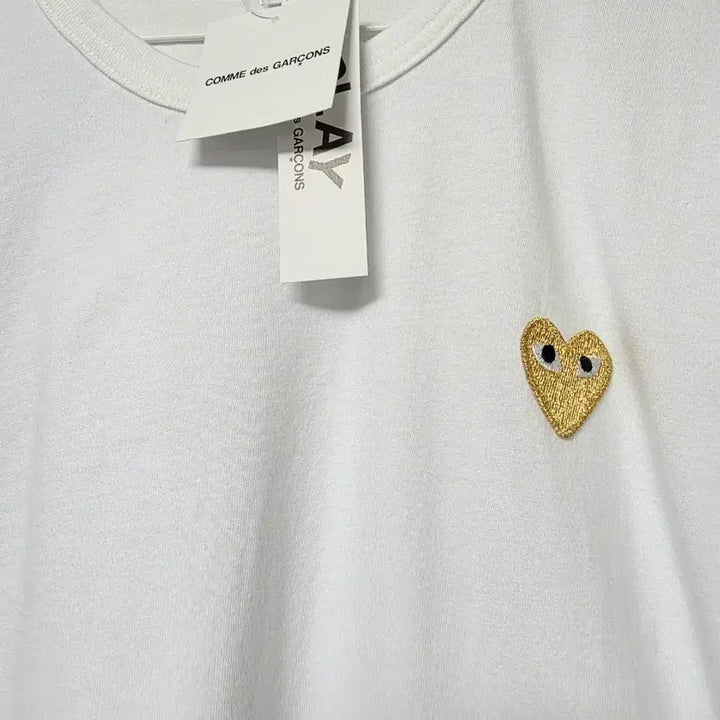 [BUNJANG] Comme des Garçons PLAY Gold Heart Short Sleeve T-Shirt White XL / 꼼데가르송 플레이 금장 하트 반팔티 화이트 XL