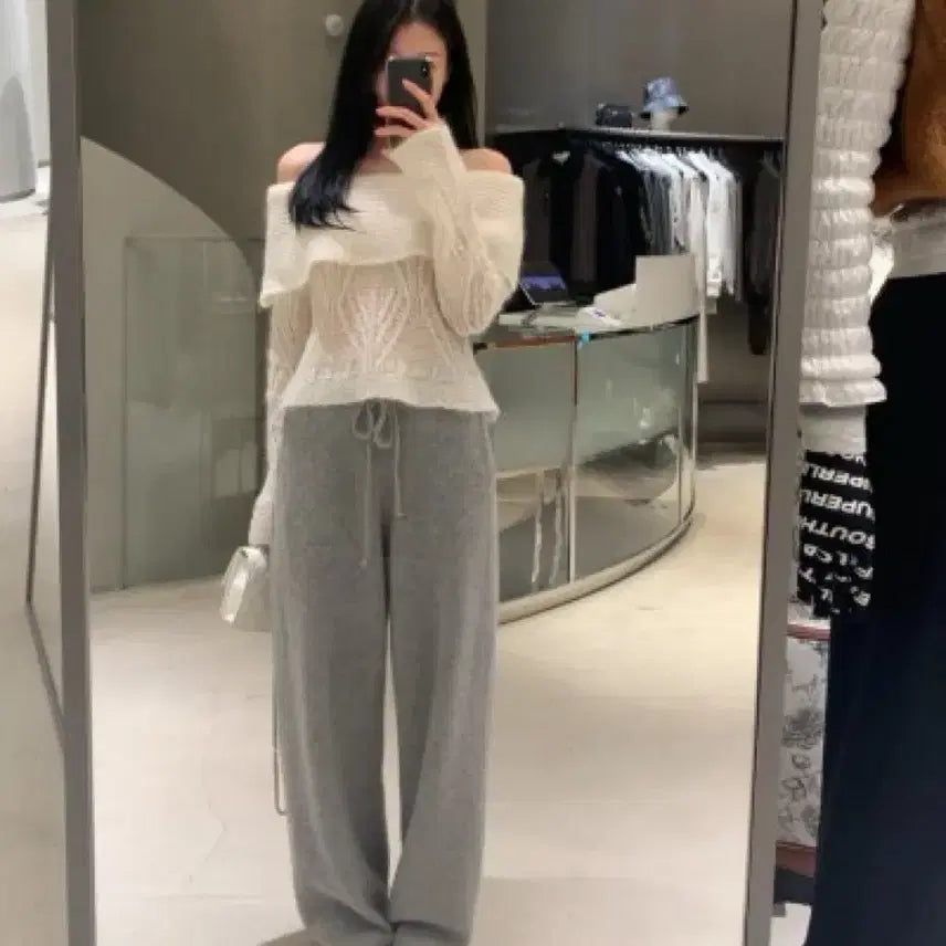 [BUNJANG] Le Plain Neige Off-the-Shoulder Top / 르플레인 네쥬 오프숄더