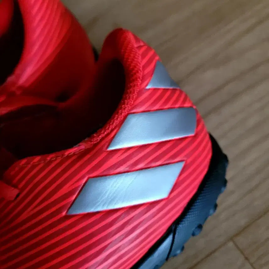 [BUNJANG] Adidas Nemeziz Futsal Shoes 235mm / 아디다스 네메시스풋살화 235