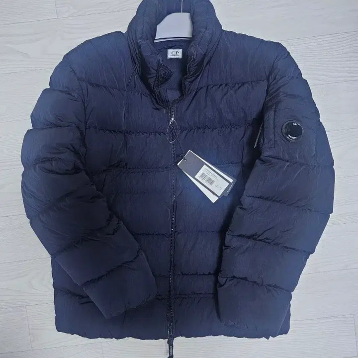 [BUNJANG] CP Company Chrome-R Eco Padded Jacket Dark Navy Size 52 / 씨피컴퍼니 크롬R 에코패딩 52사이즈