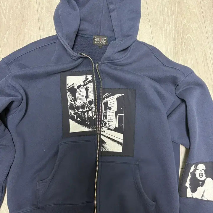 [BUNJANG] Emosstance Navy Hooded Zip-up / 에모스탠스 네이비 후드집업