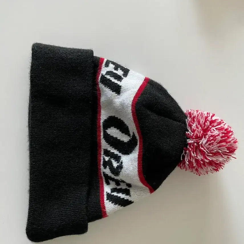 [BUNJANG] OBEY Pom Beanie / 오베이 방울비니
